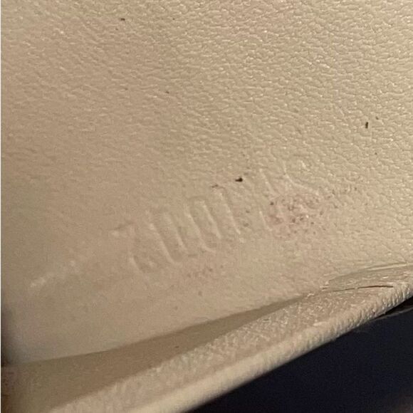 Authentic Louis Vuitton Shimmering Leather Card Wallet Gold - Picture 9 of 9